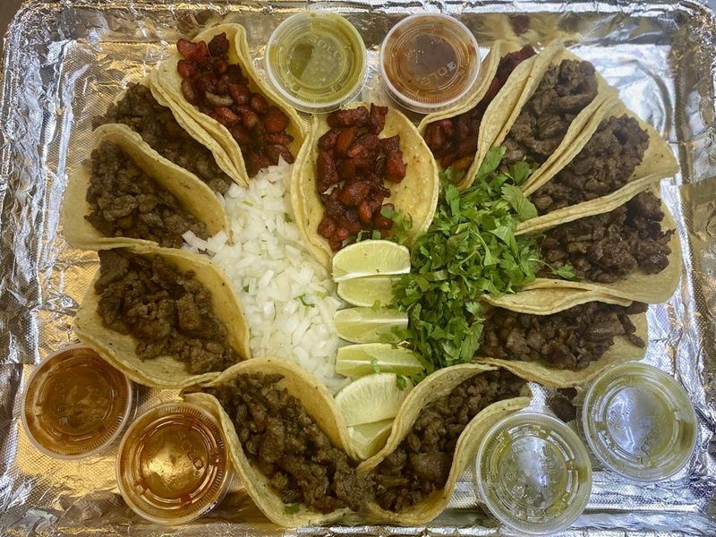 Taqueria El Jacalito food